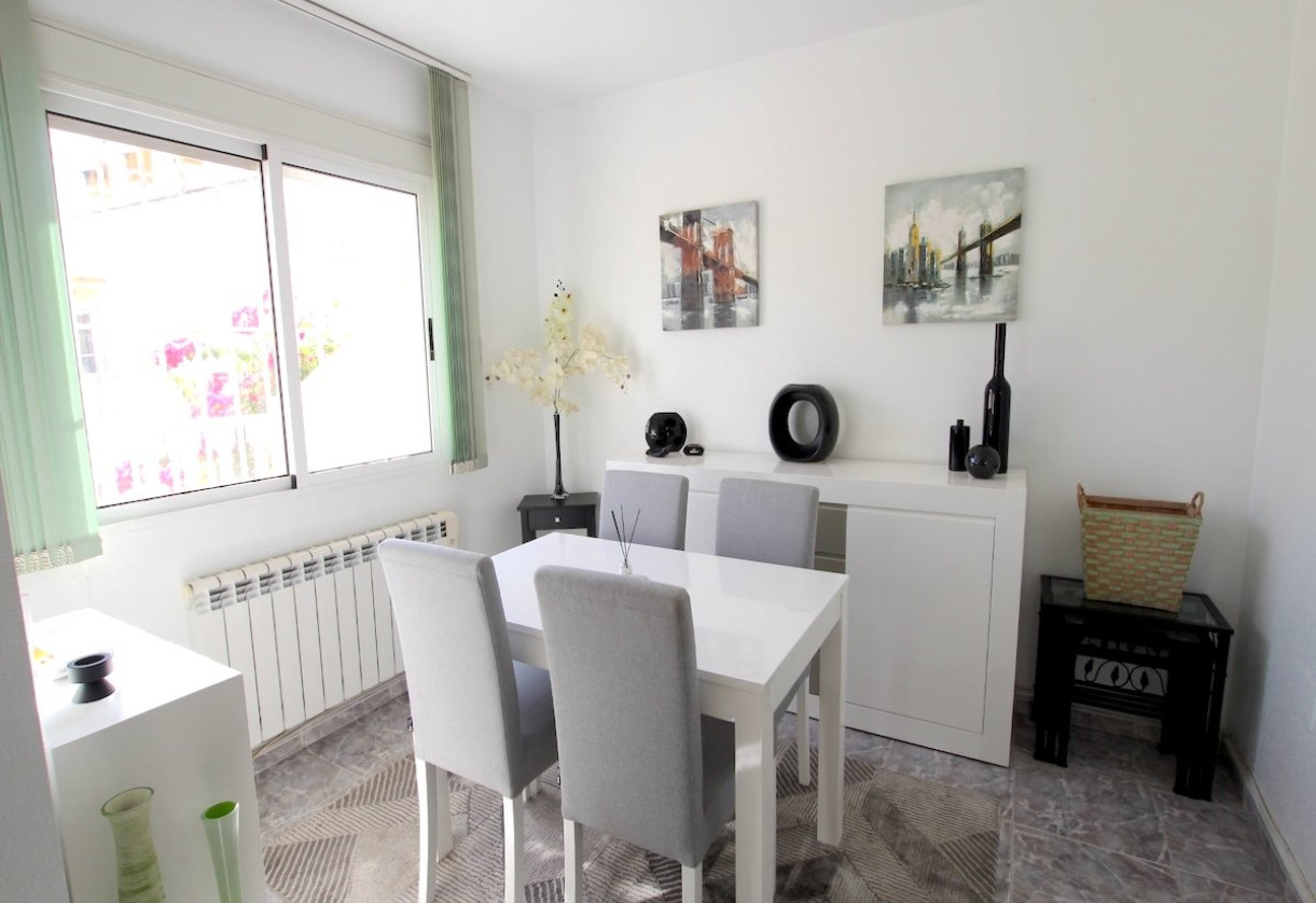 Sale · Villa · Benimar