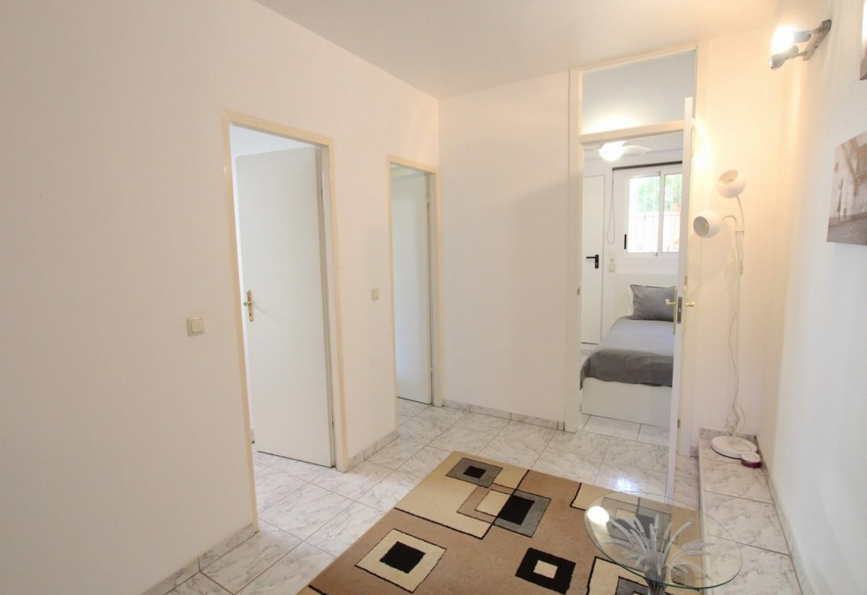 Sale · Villa · Benimar