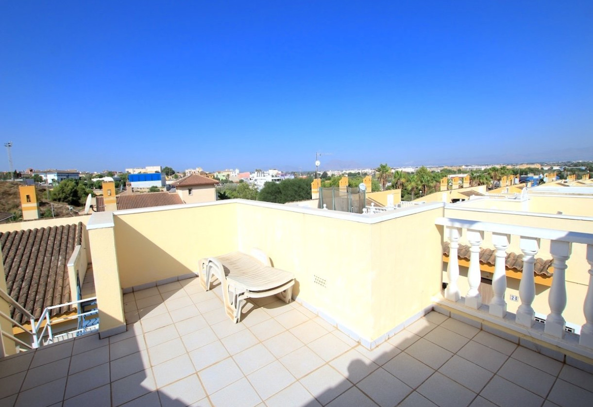 Sale · Villa · Benimar