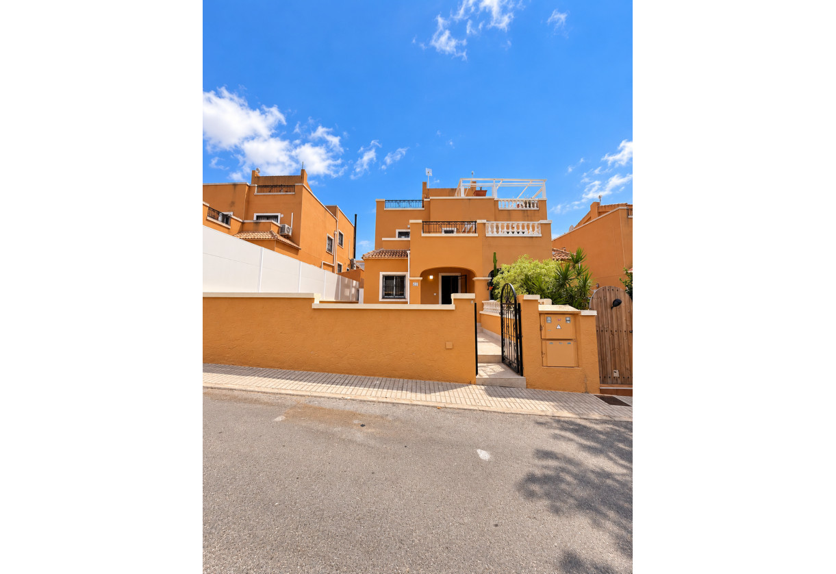Sale · Chalet · Orihuela Costa · Dream Hills