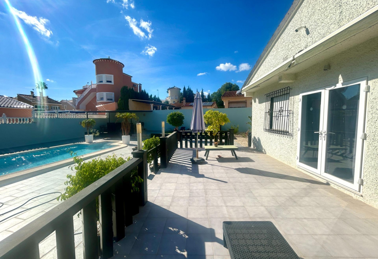 Sale · Villa · Pilar de la Horadada · Pinar de Campoverde