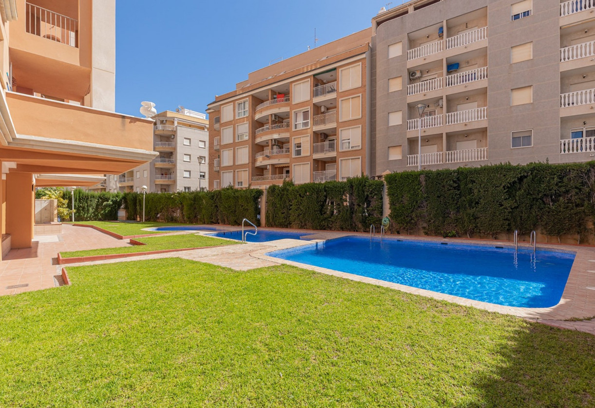 Sale · 1. Apartment / flat · Torrevieja · Playa de los Locos