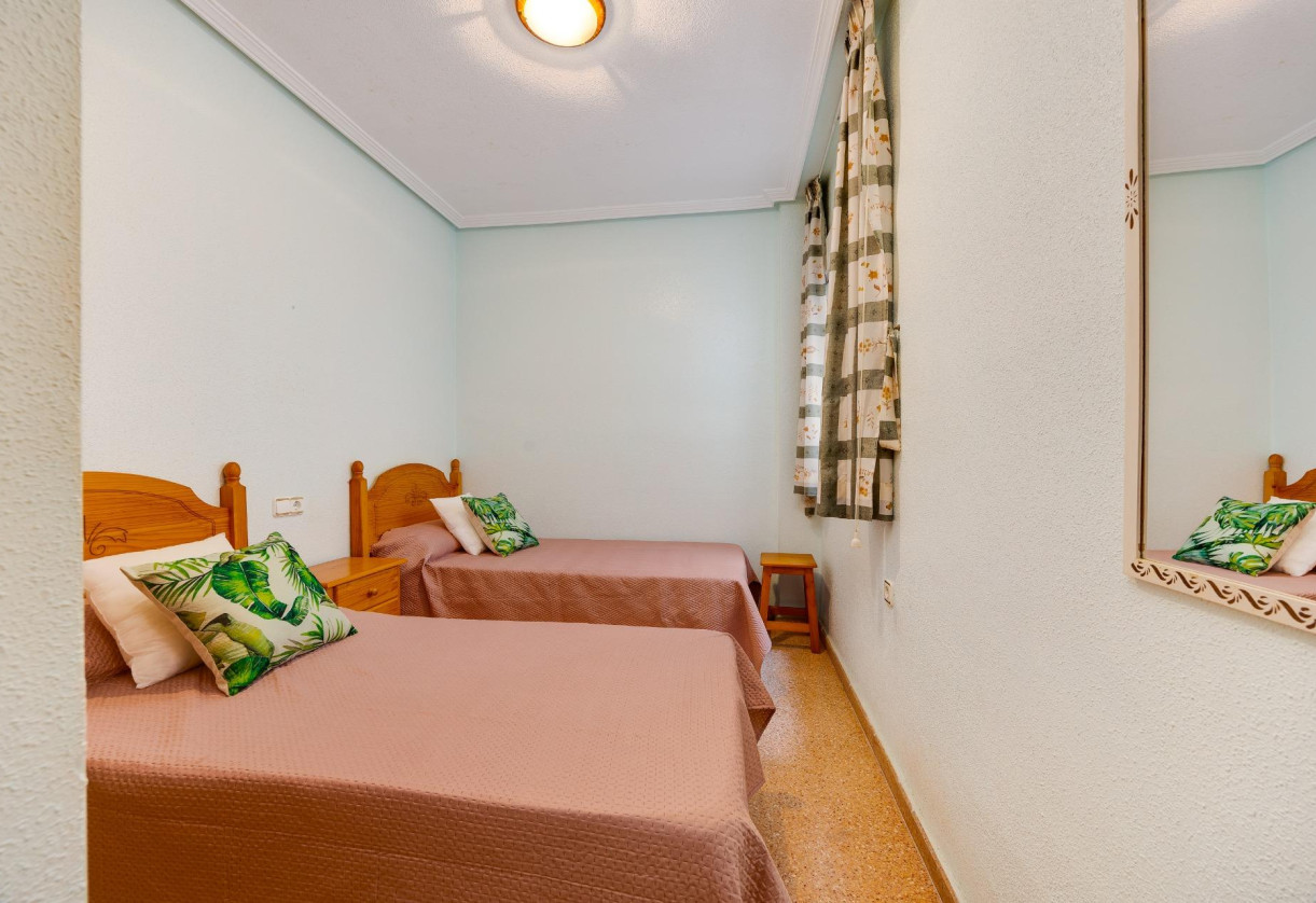 Reventa · Apartment · Torrevieja · Playa del cura