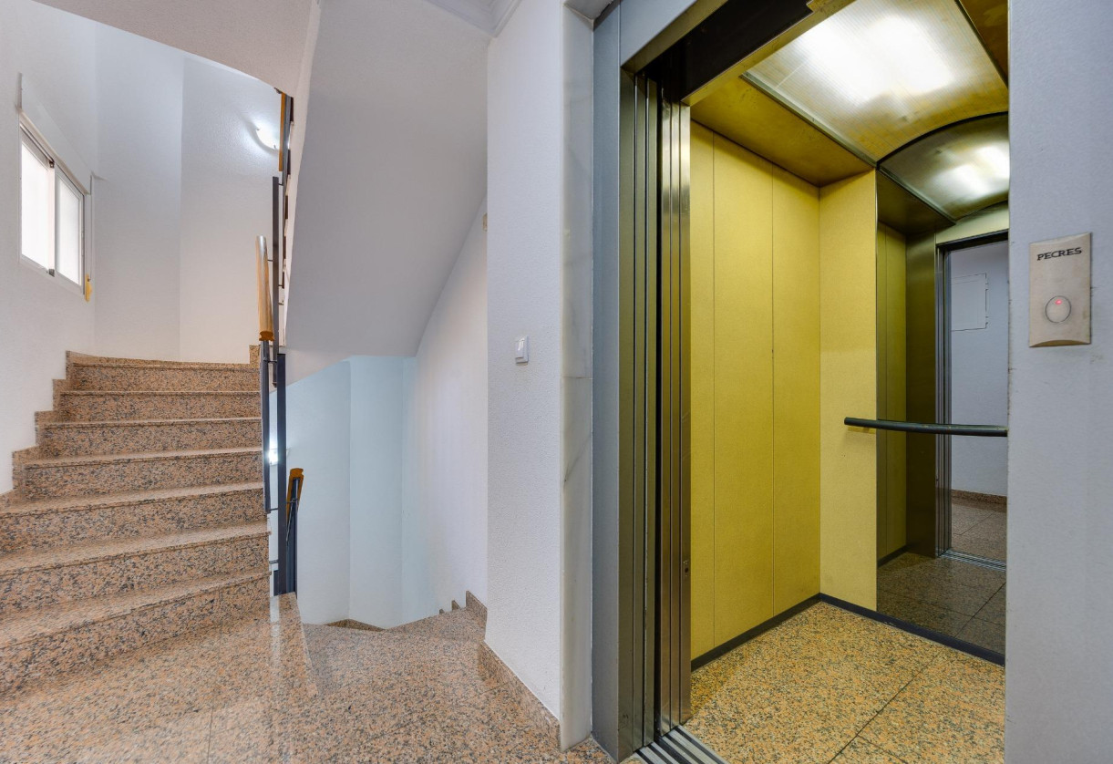 Reventa · Apartment · Torrevieja · Playa del cura