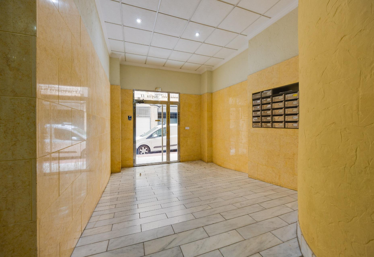 Reventa · Apartment · Torrevieja · Playa del cura