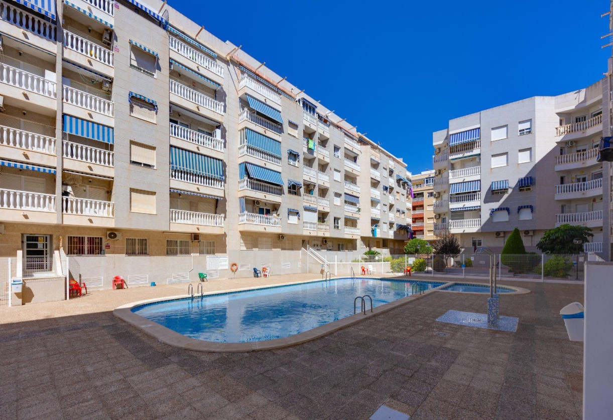 Rynek wtórny · Apartment · Torrevieja · Estacion de autobuses