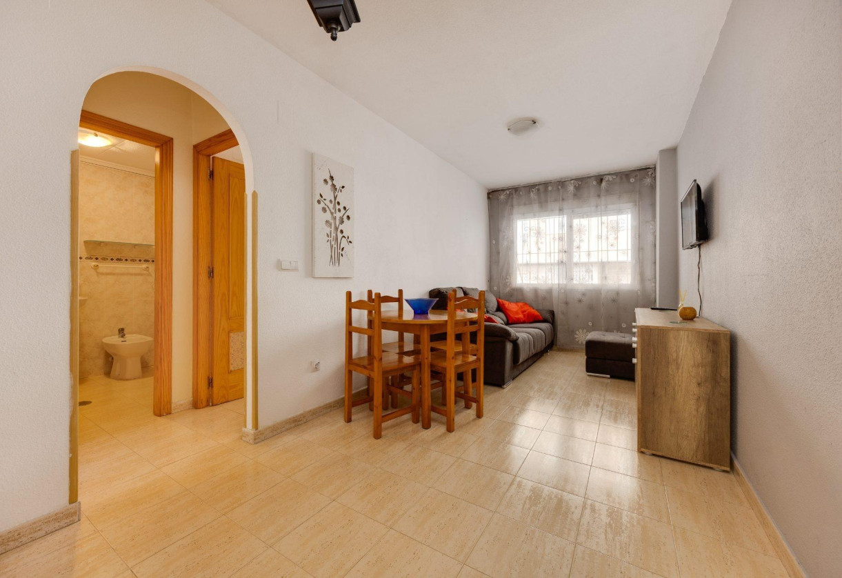 Rynek wtórny · Apartment · Torrevieja · Estacion de autobuses