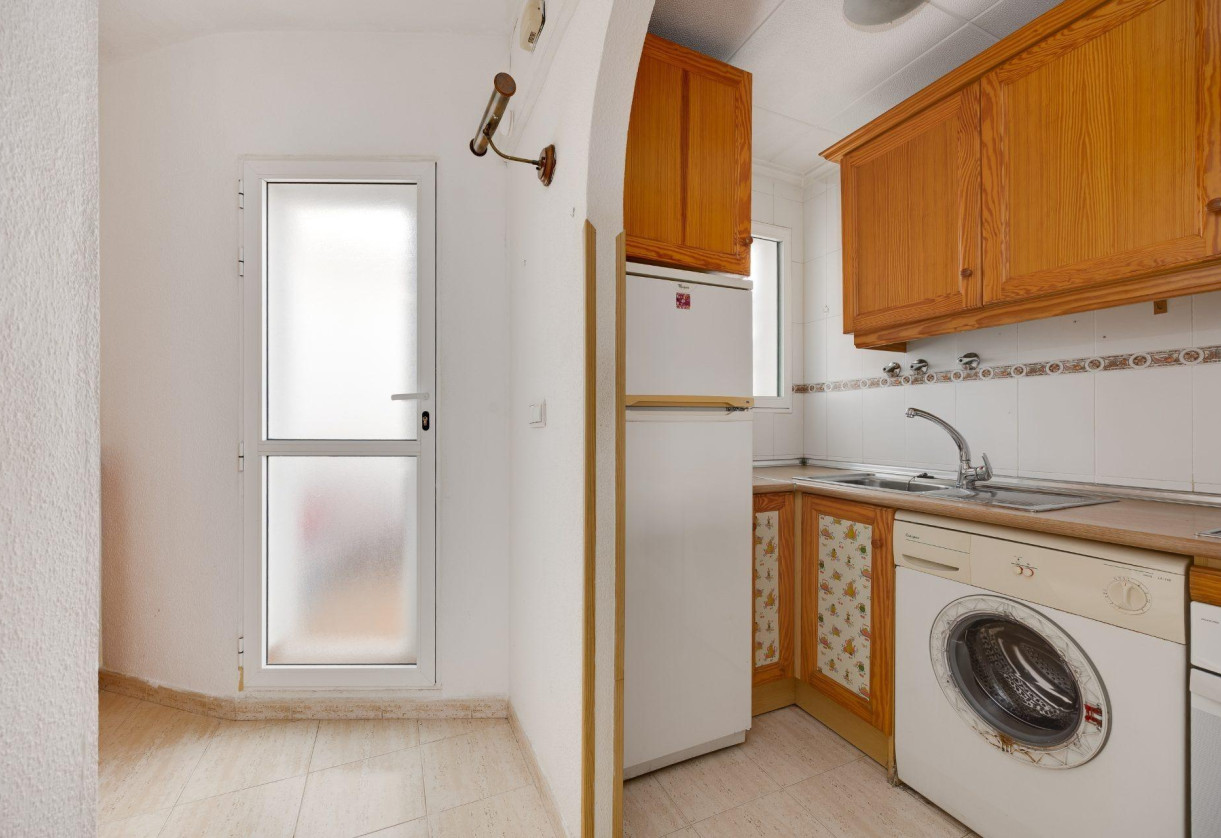 Rynek wtórny · Apartment · Torrevieja · Estacion de autobuses