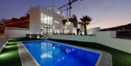 Nueva construcción  · Villas · Finestrat