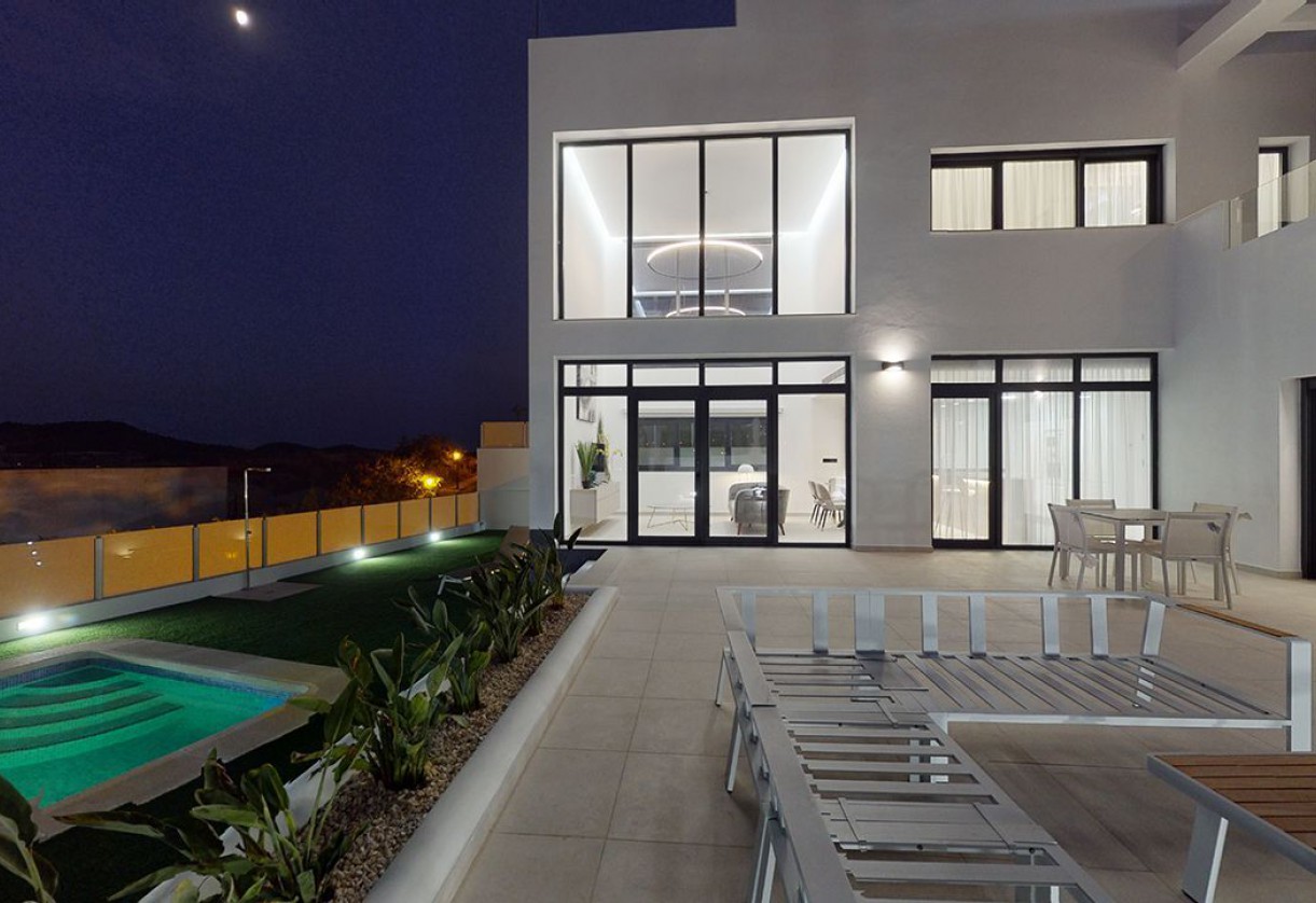 Nueva construcción  · Villas · Finestrat