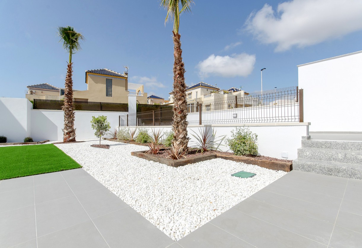 Nueva construcción  · Townhouse · Torrevieja · Los balcones