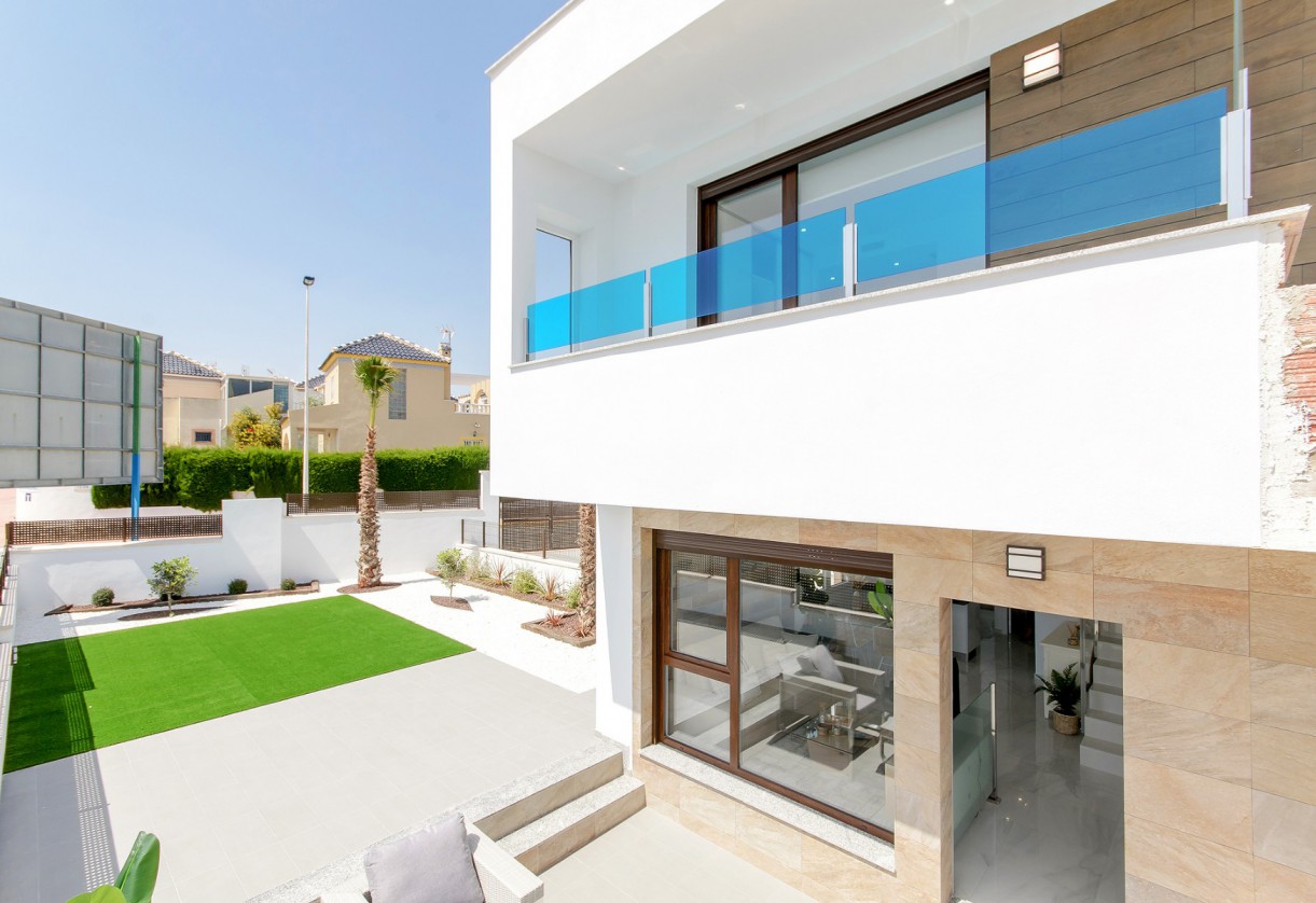 Nueva construcción  · Townhouse · Torrevieja · Los balcones