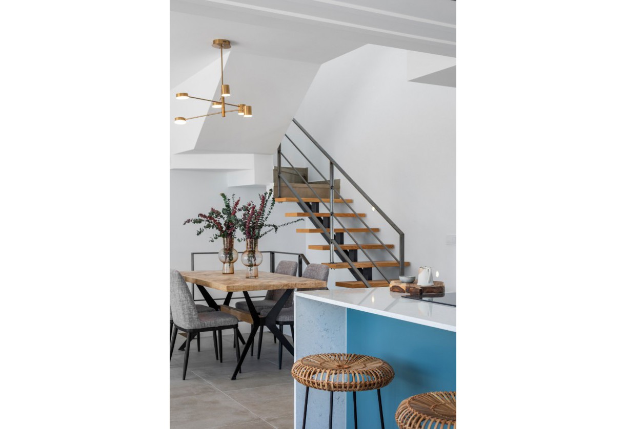 Rynek pierwotny · Villa · Dolores Town