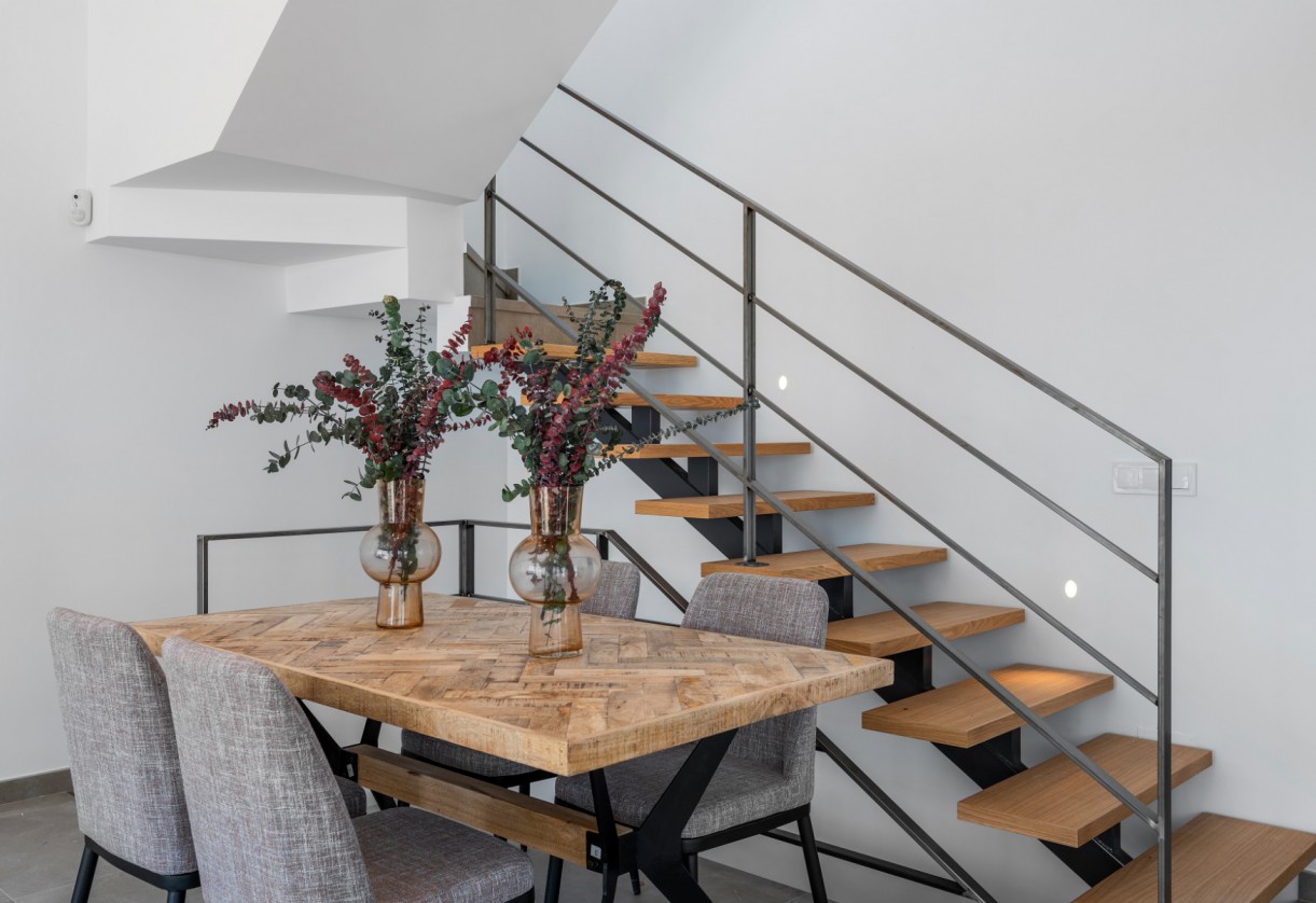 Rynek pierwotny · Villa · Dolores Town