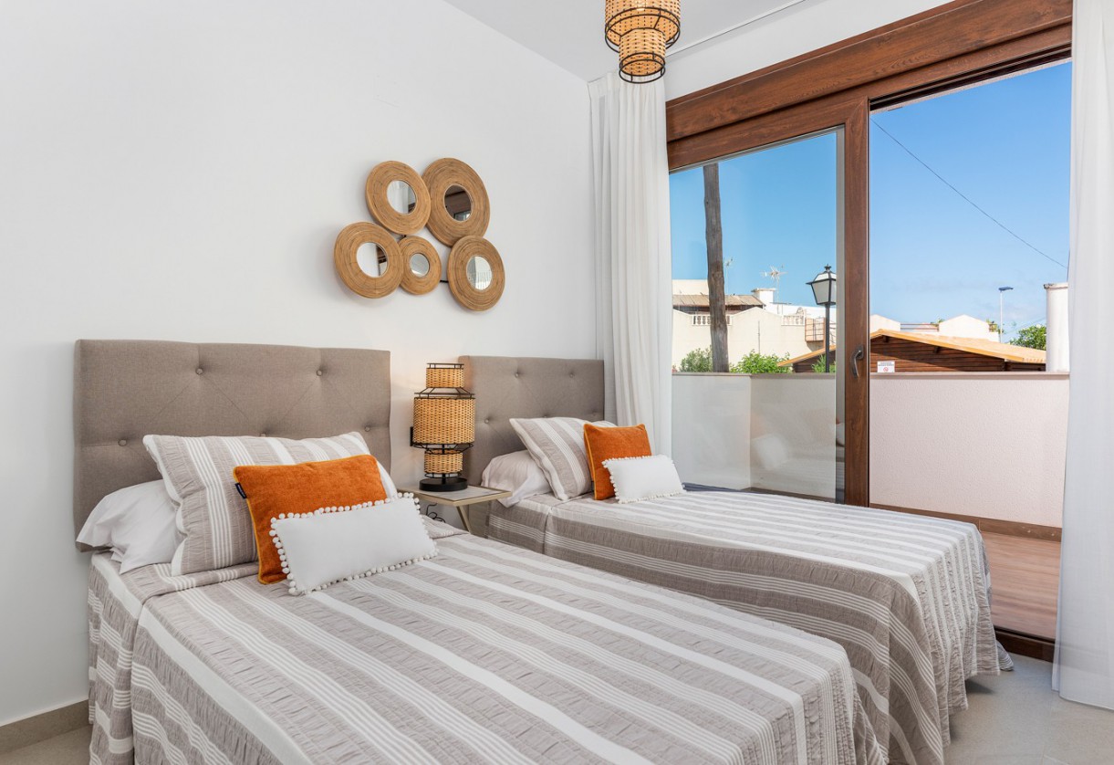 New Build · APARTAMENTO · Torrevieja · Los balcones