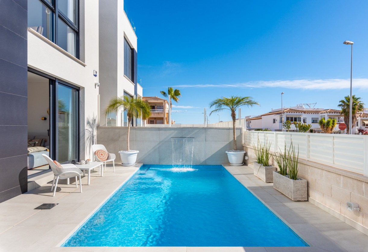 Nueva construcción  · Villas · Orihuela Costa · Punta Prima