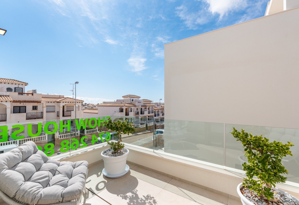 Nueva construcción  · Villas · Orihuela Costa · Punta Prima