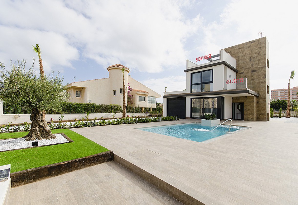 Nueva construcción  · Villas · Orihuela Costa · Dehesa de Campoamor