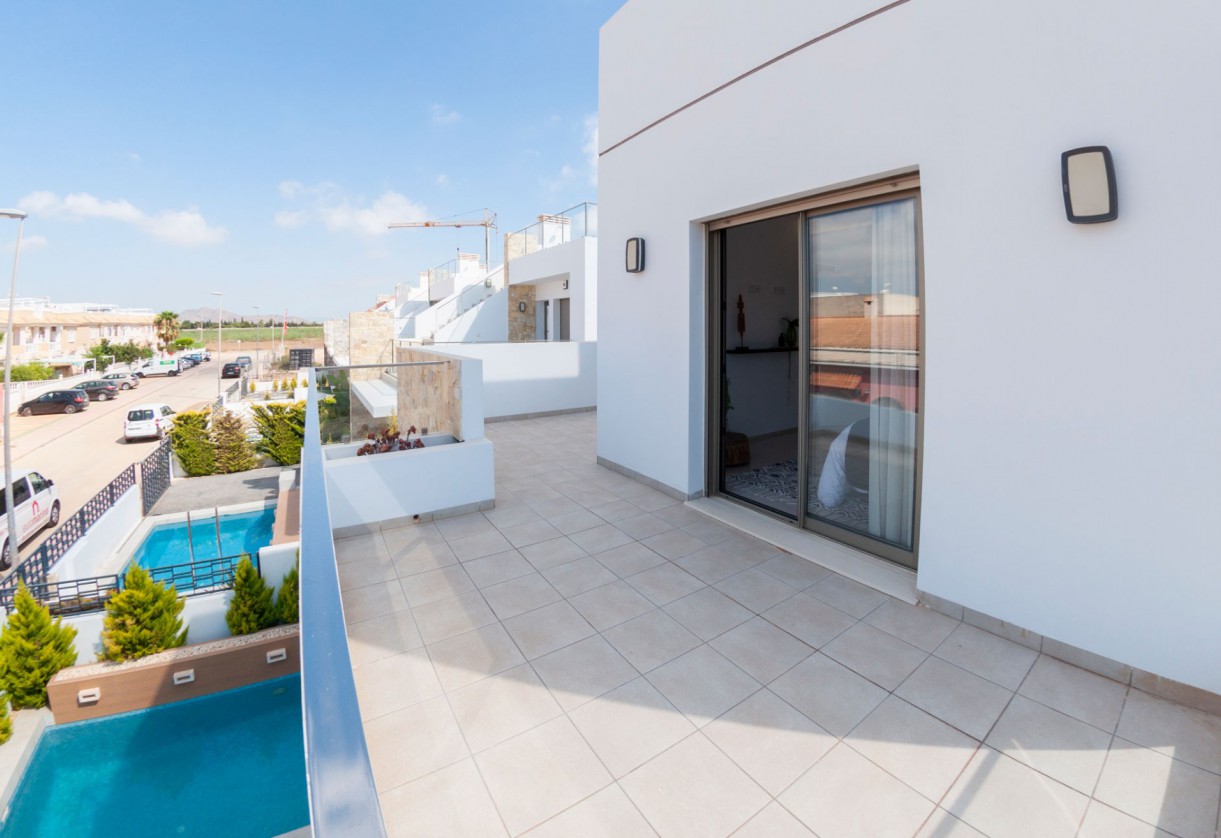 New Build · Villas · Los Alcazares