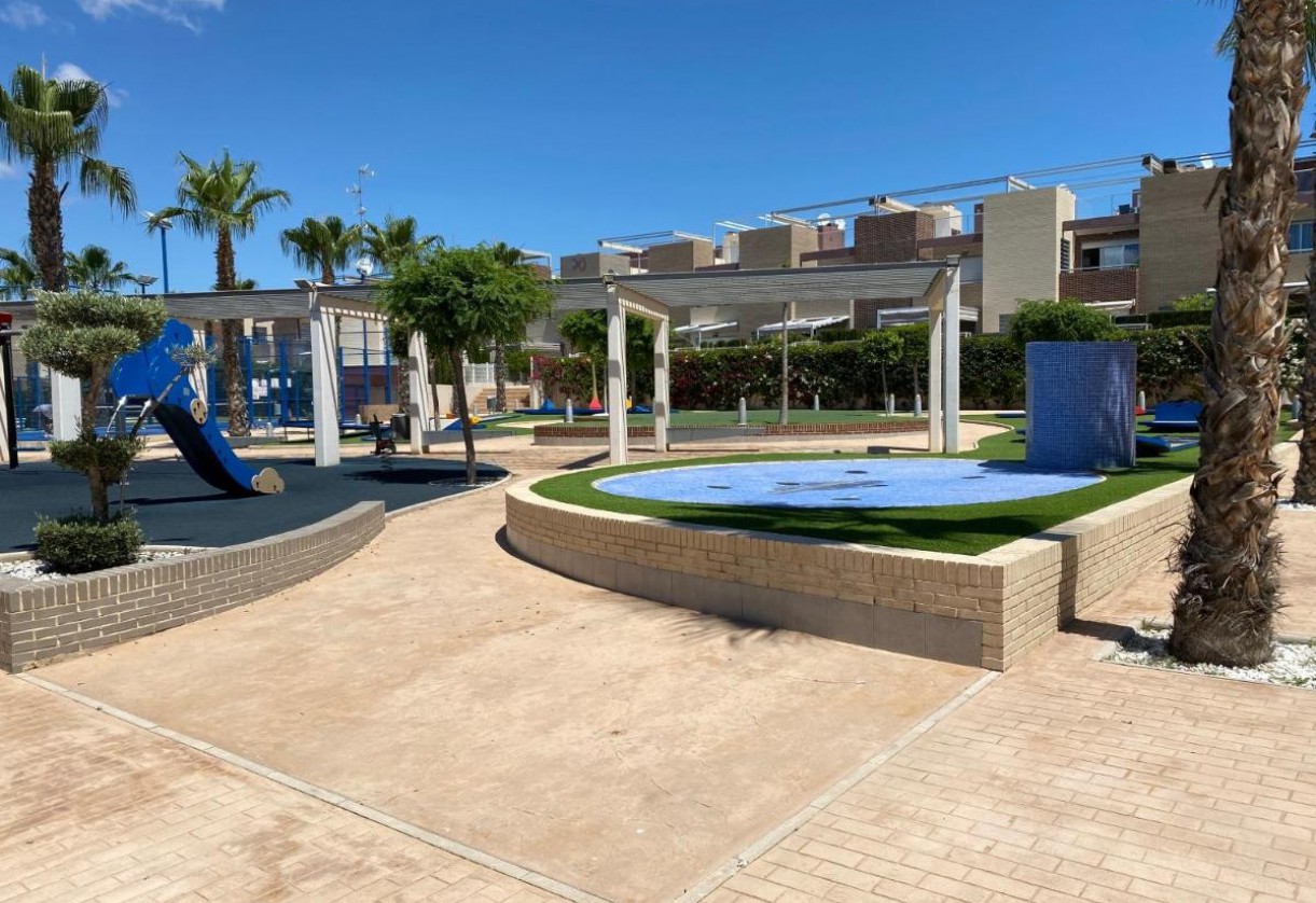 Reventa · Townhouse · Torrevieja · AGUAS NUEVAS