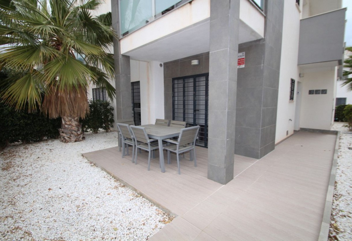 Reventa · APARTAMENTO PLANTA BAJA · Orihuela Costa · Punta Prima