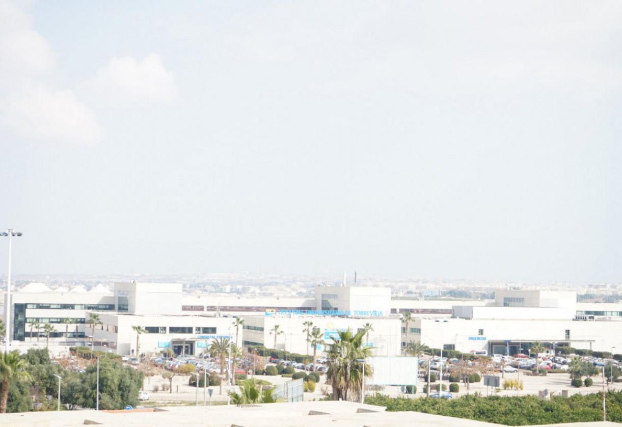 Rynek pierwotny · Terraced Houses · Torrevieja