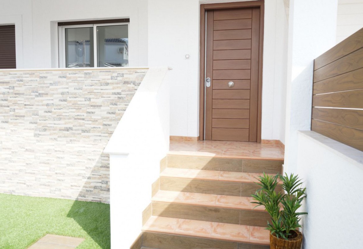Rynek pierwotny · Terraced Houses · Torrevieja