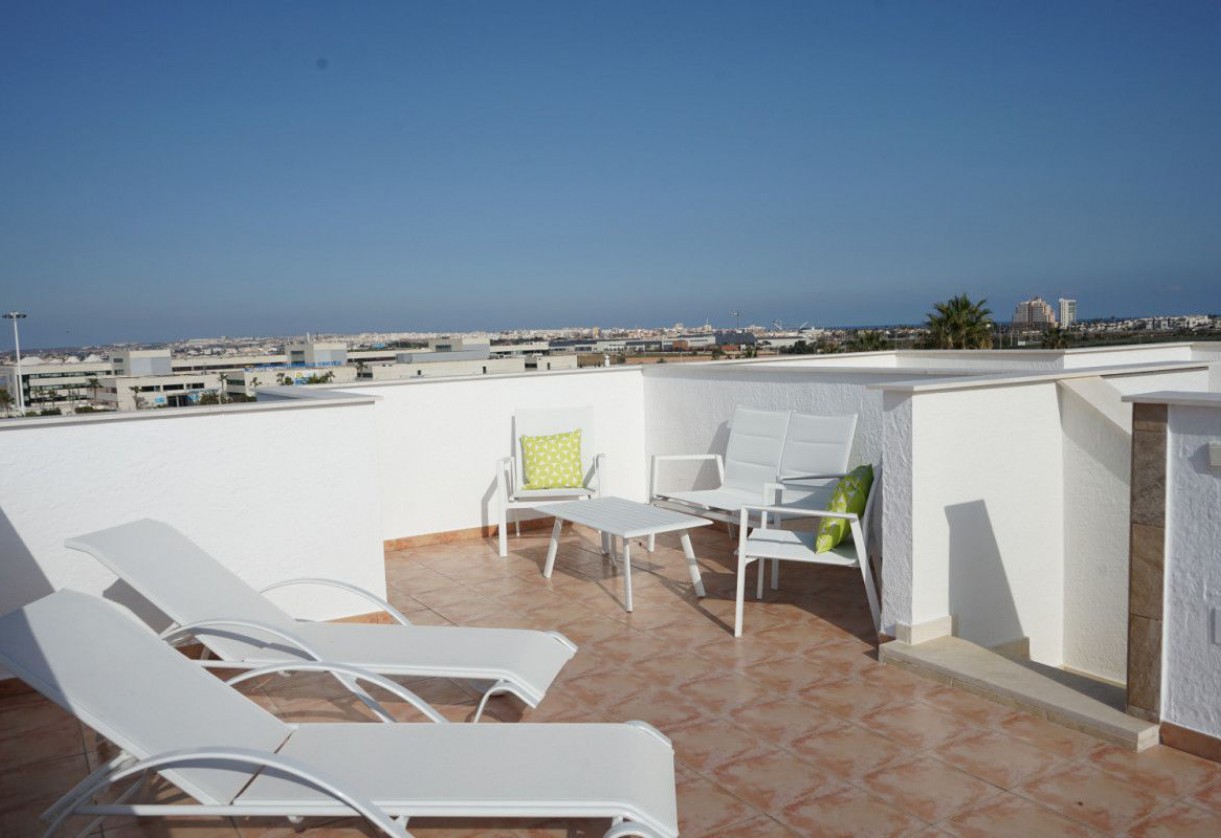 Rynek pierwotny · Terraced Houses · Torrevieja