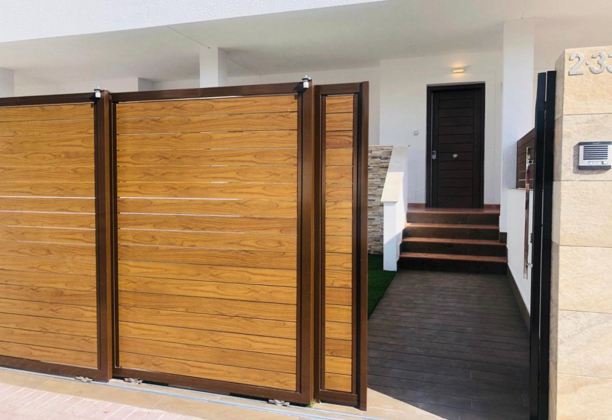 Rynek pierwotny · Terraced Houses · Torrevieja