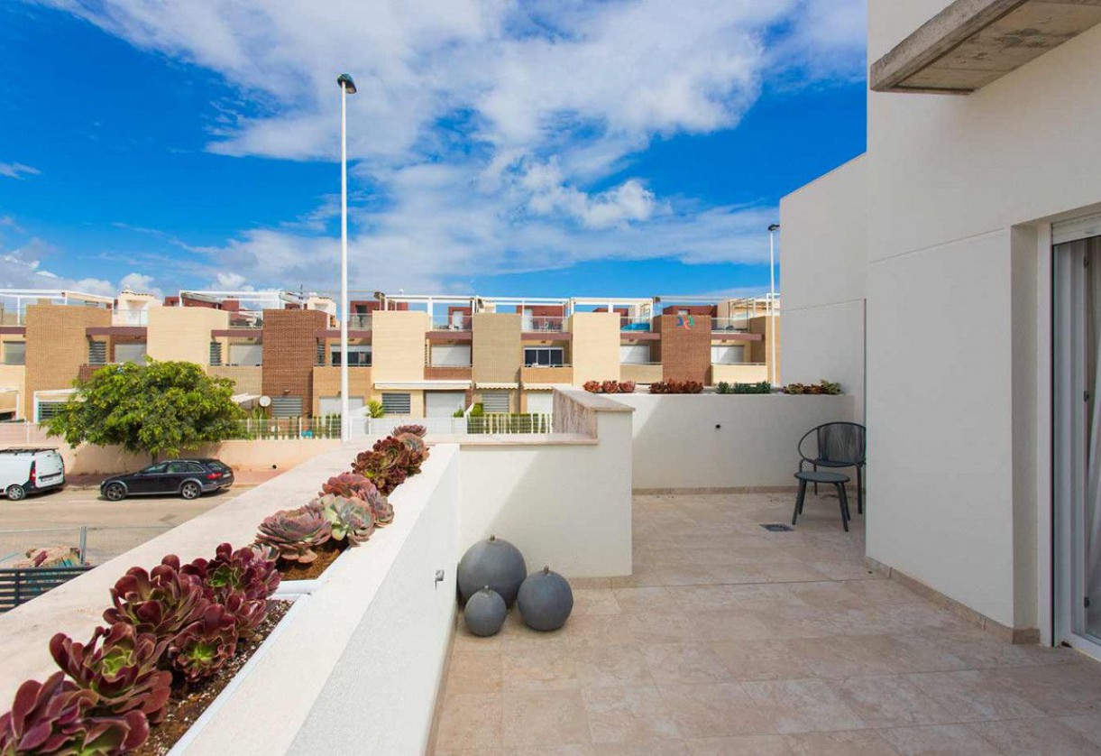 Rynek pierwotny · Terraced Houses · Torrevieja