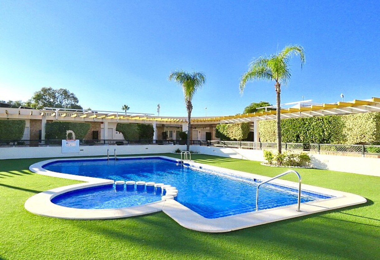 Reventa · Townhouse · Orihuela Costa · Mil Palmeras