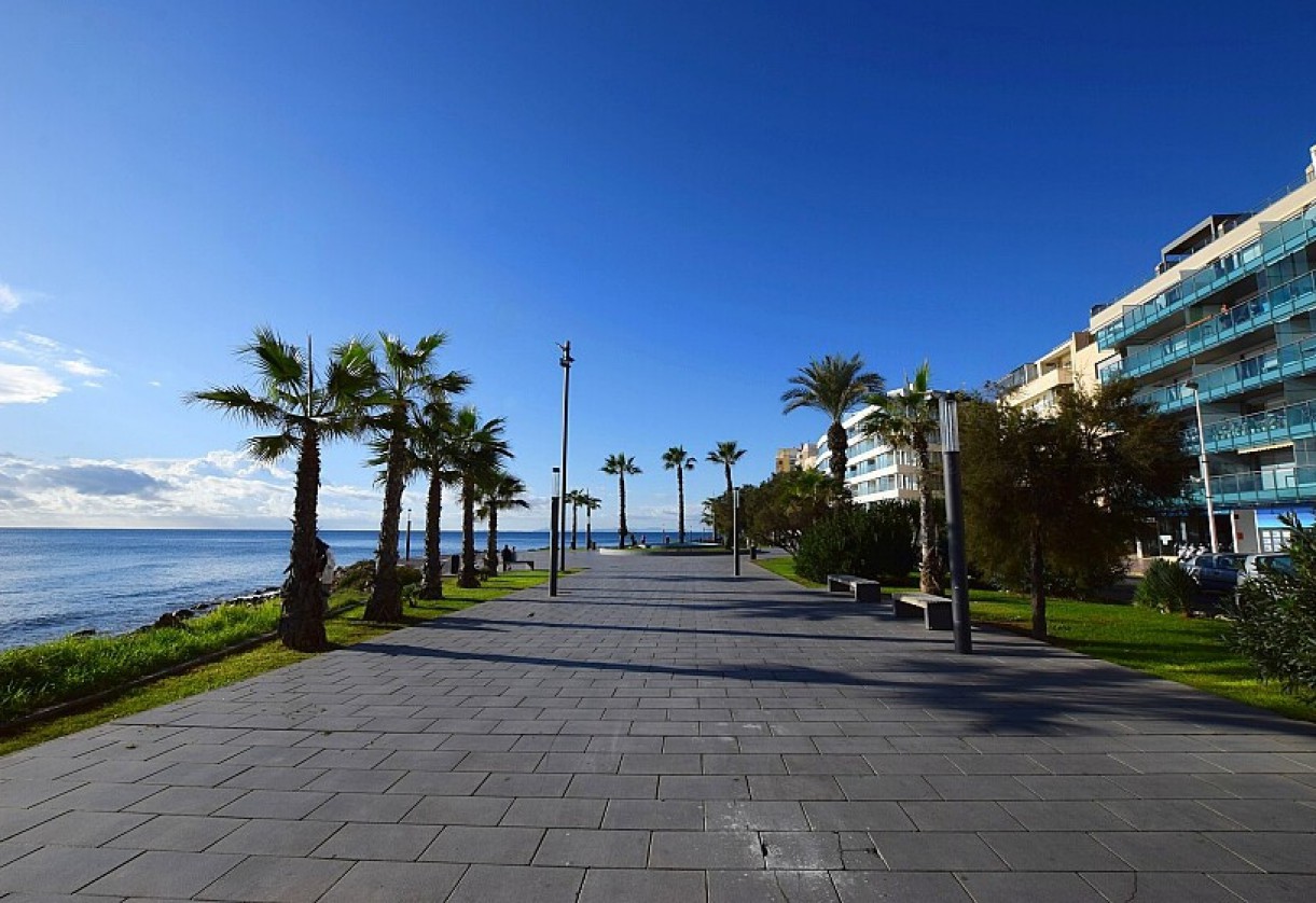 Reventa · Apartment · Torrevieja · Paseo de Torrevieja