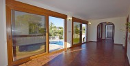 Sale · Villa · Orihuela Costa