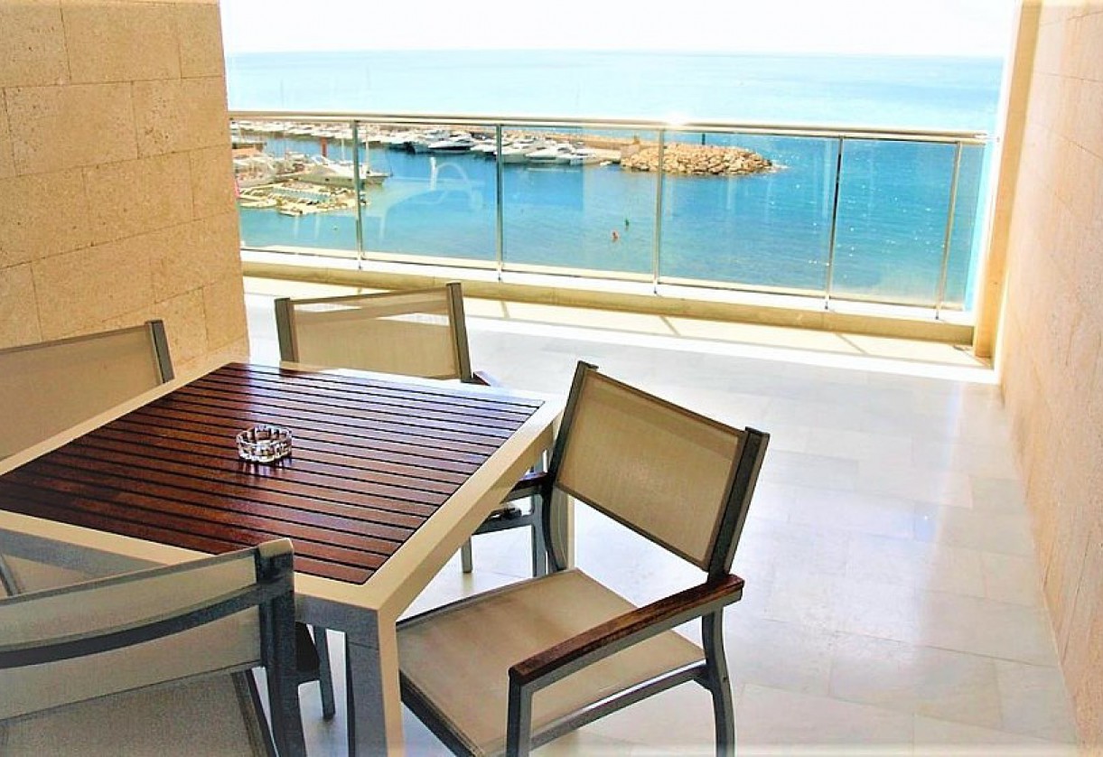 Reventa · Apartment · Altea