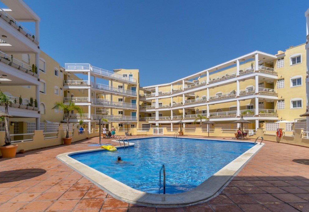 Reventa · Apartment · Orihuela Costa · Campoamor