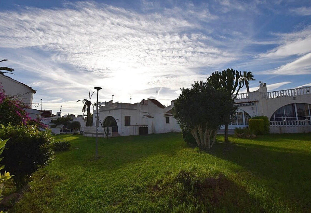 Resale · Semidetached villa · Orihuela Costa · Playa Flamenca