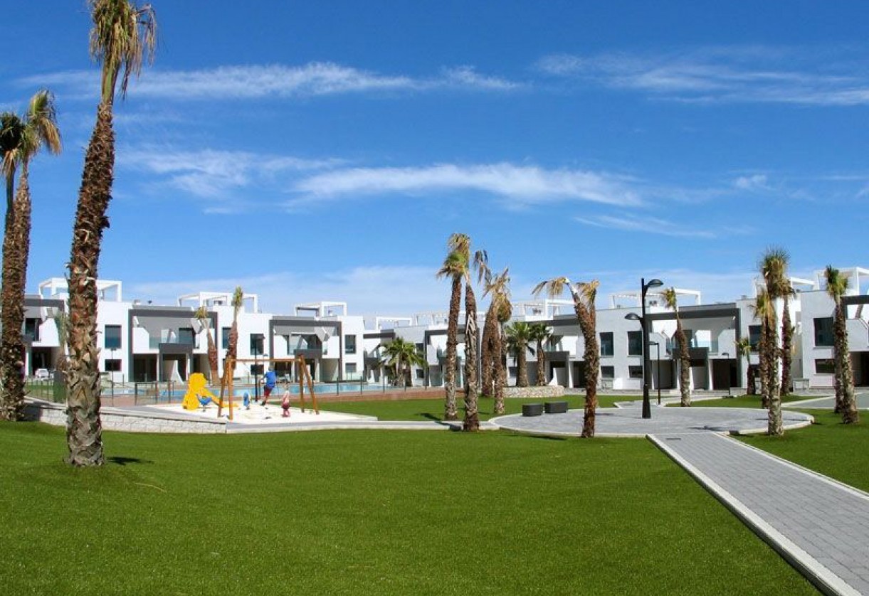 Nueva construcción  · Apartments · Guardamar del Segura · EL RASO