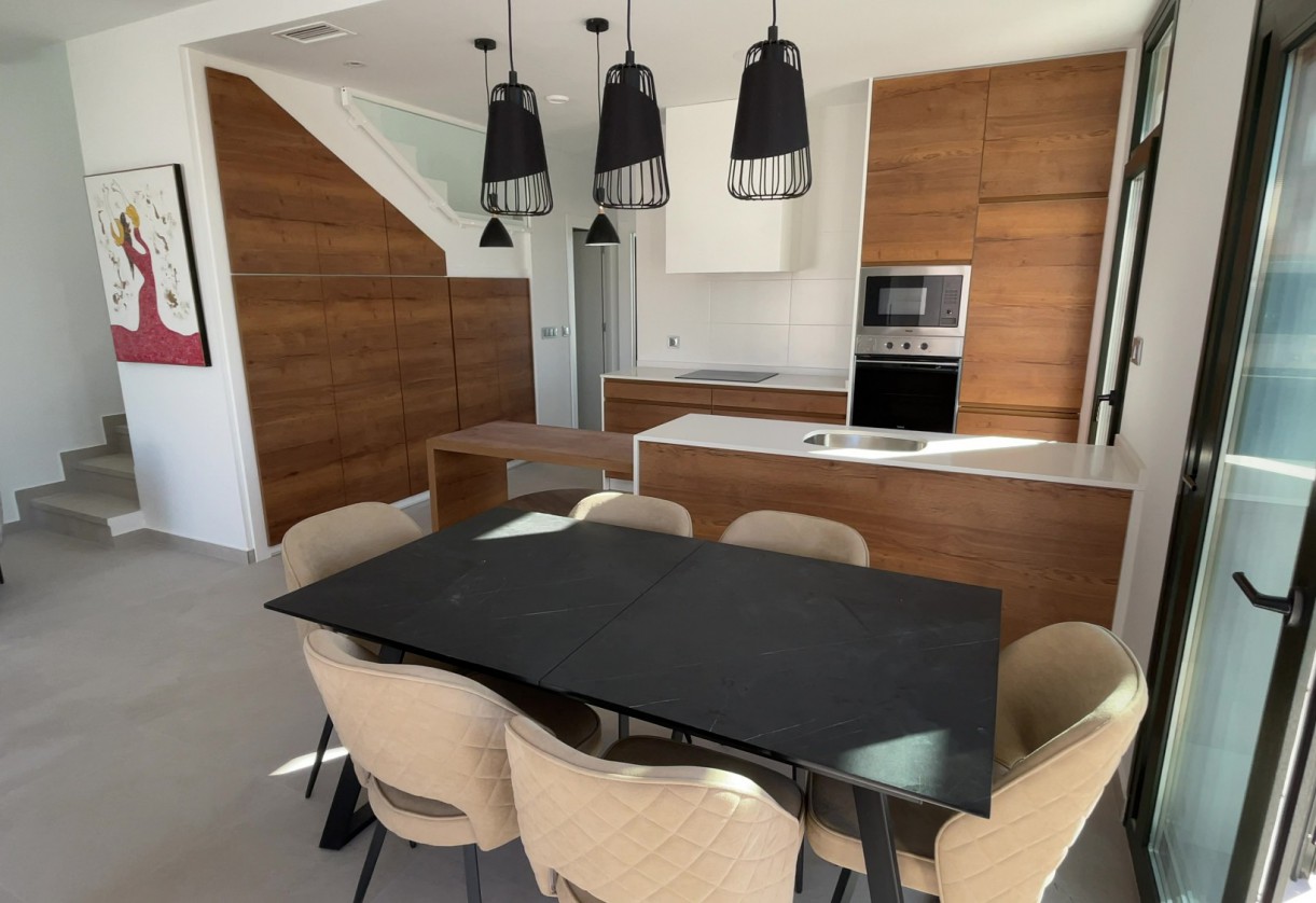 Rynek pierwotny · Villas · Daya Nueva