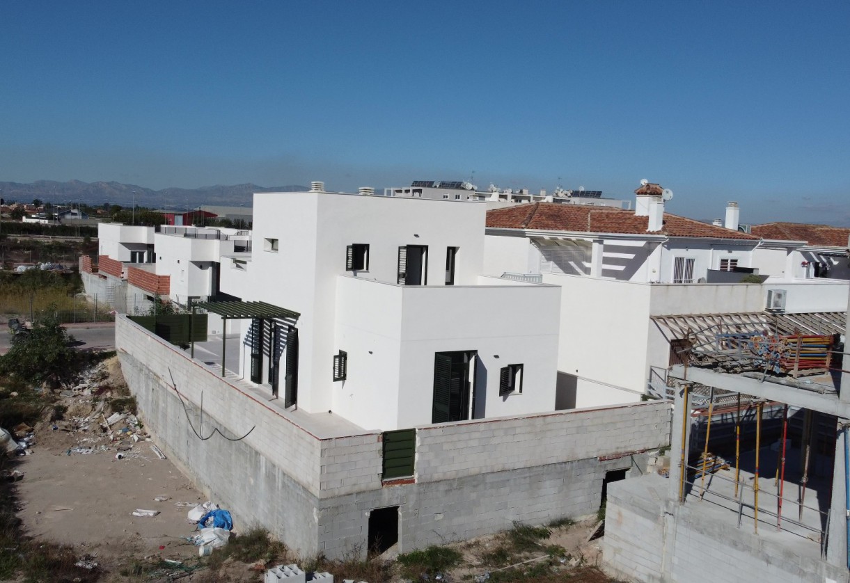 Rynek pierwotny · Villas · Daya Nueva