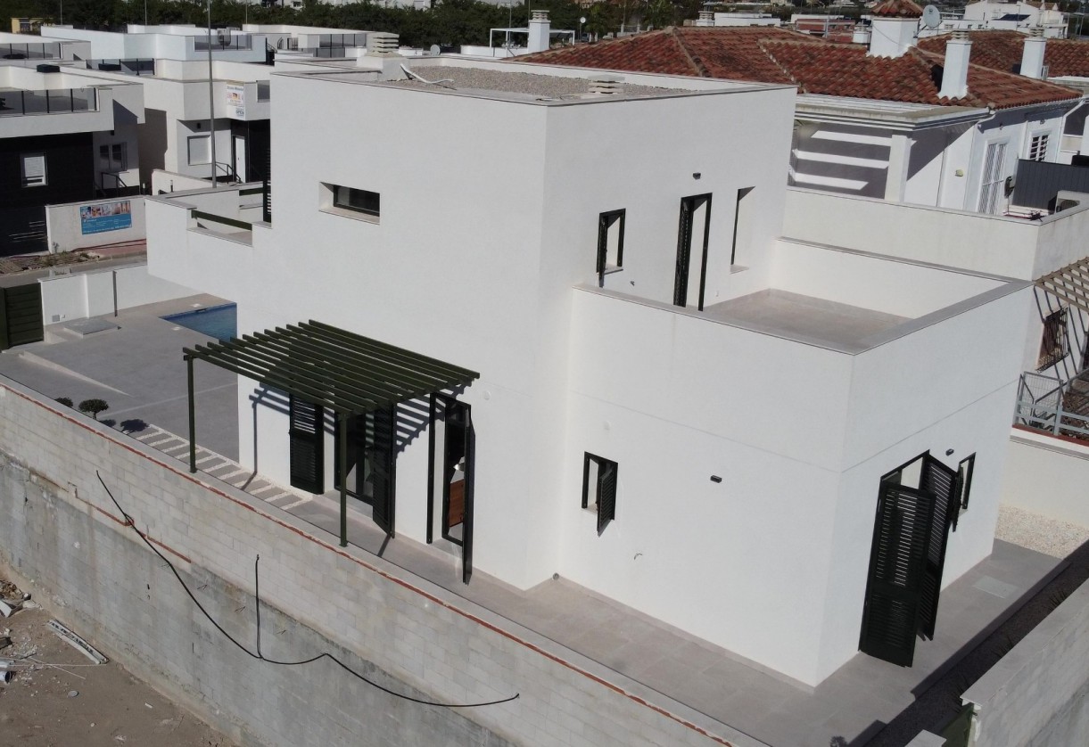 Rynek pierwotny · Villas · Daya Nueva