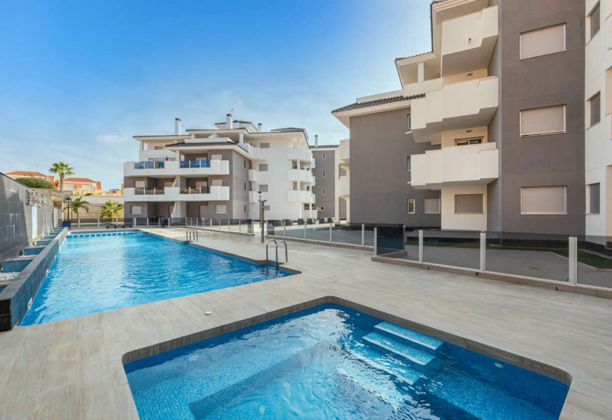 Reventa · Apartment · Villamartin