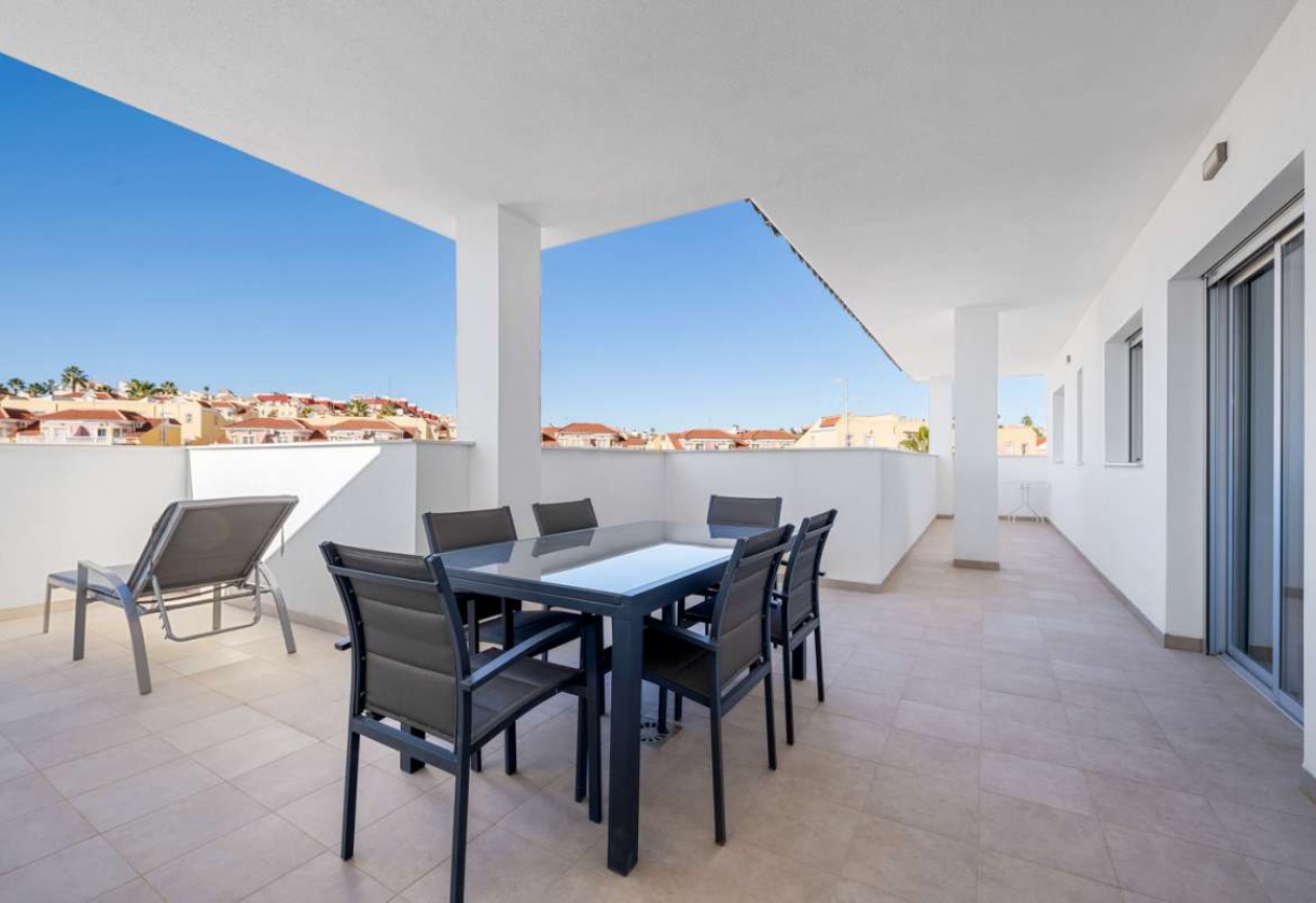 Reventa · Apartment · Villamartin