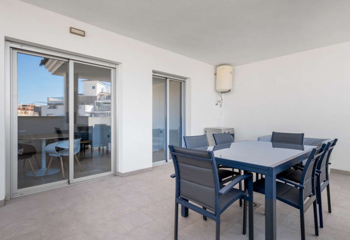 Reventa · Apartment · Villamartin