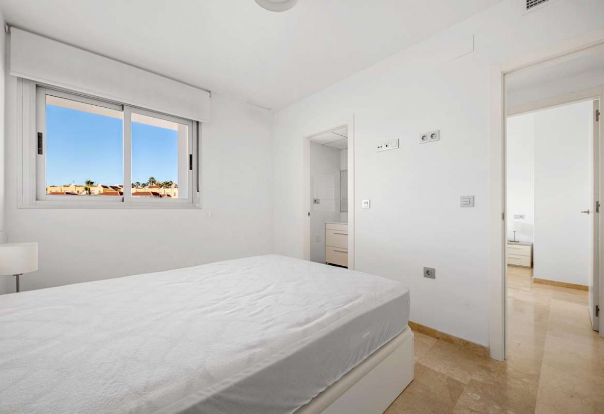 Reventa · Apartment · Villamartin