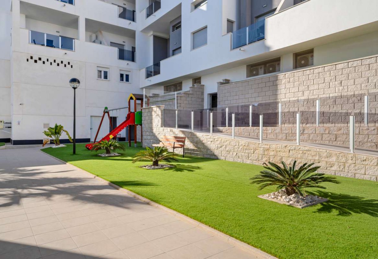 Reventa · Apartment · Villamartin