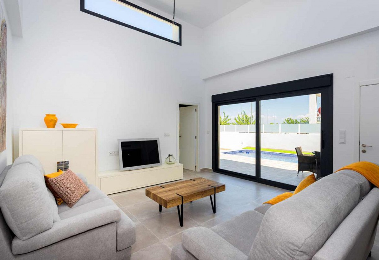 Rynek pierwotny · Villas · Daya Nueva