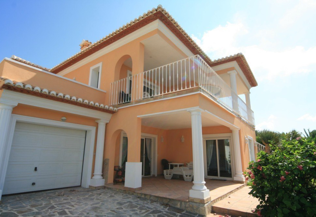 Wynajem krótkoterminowy · Villa · Moraira