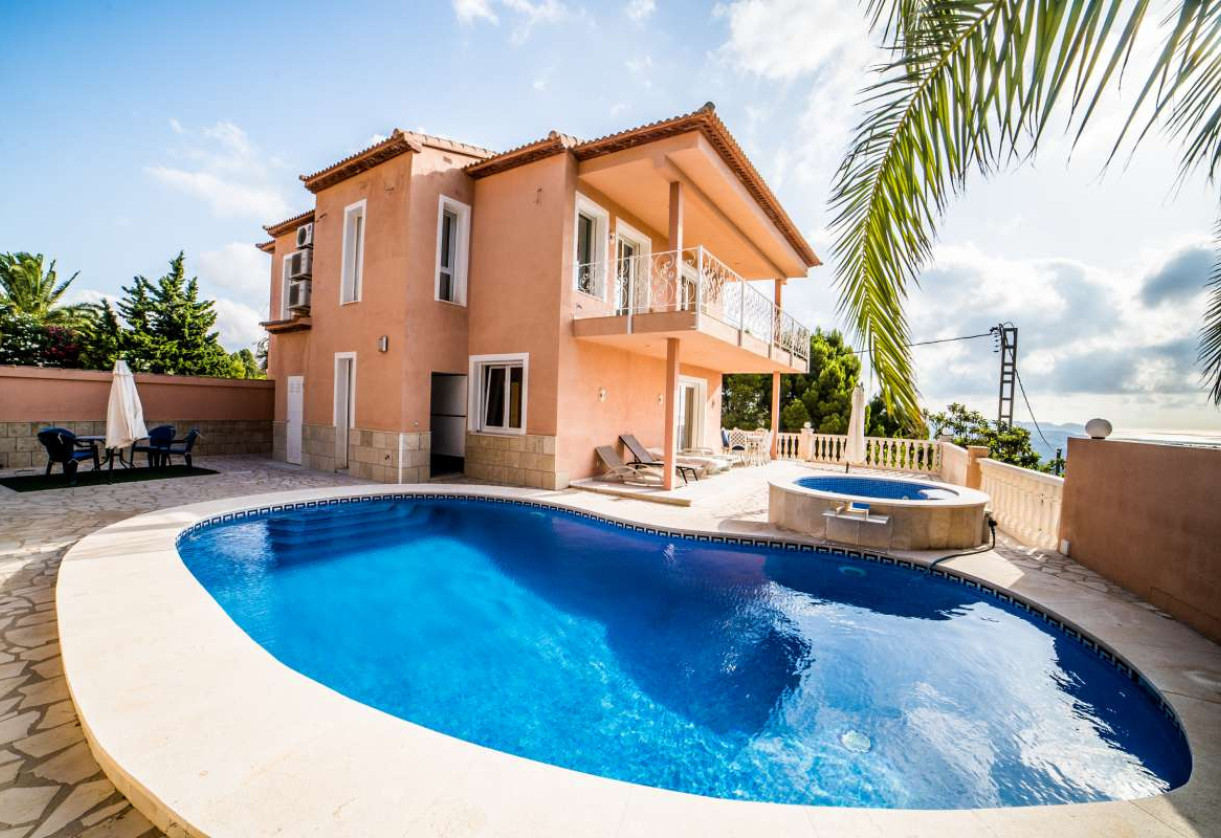 Sale · detached house · Calpe