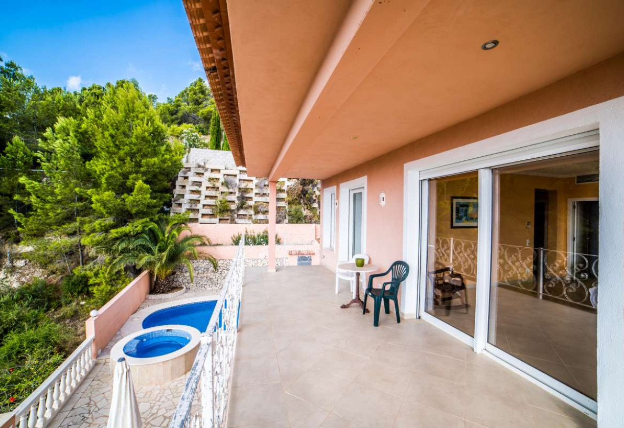 Sale · detached house · Calpe