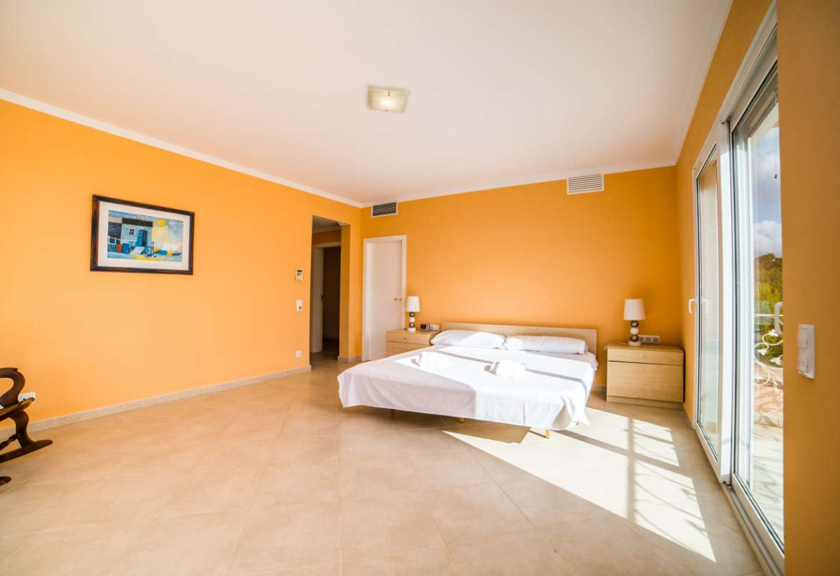 Sale · detached house · Calpe